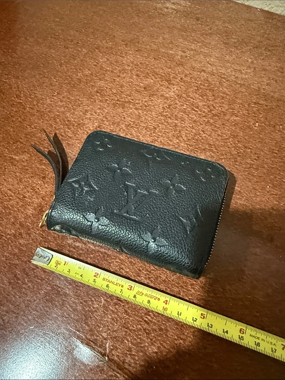 N/A compact black